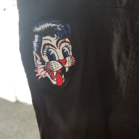 Stray Cats Capri Pants - Picture 4 of 5